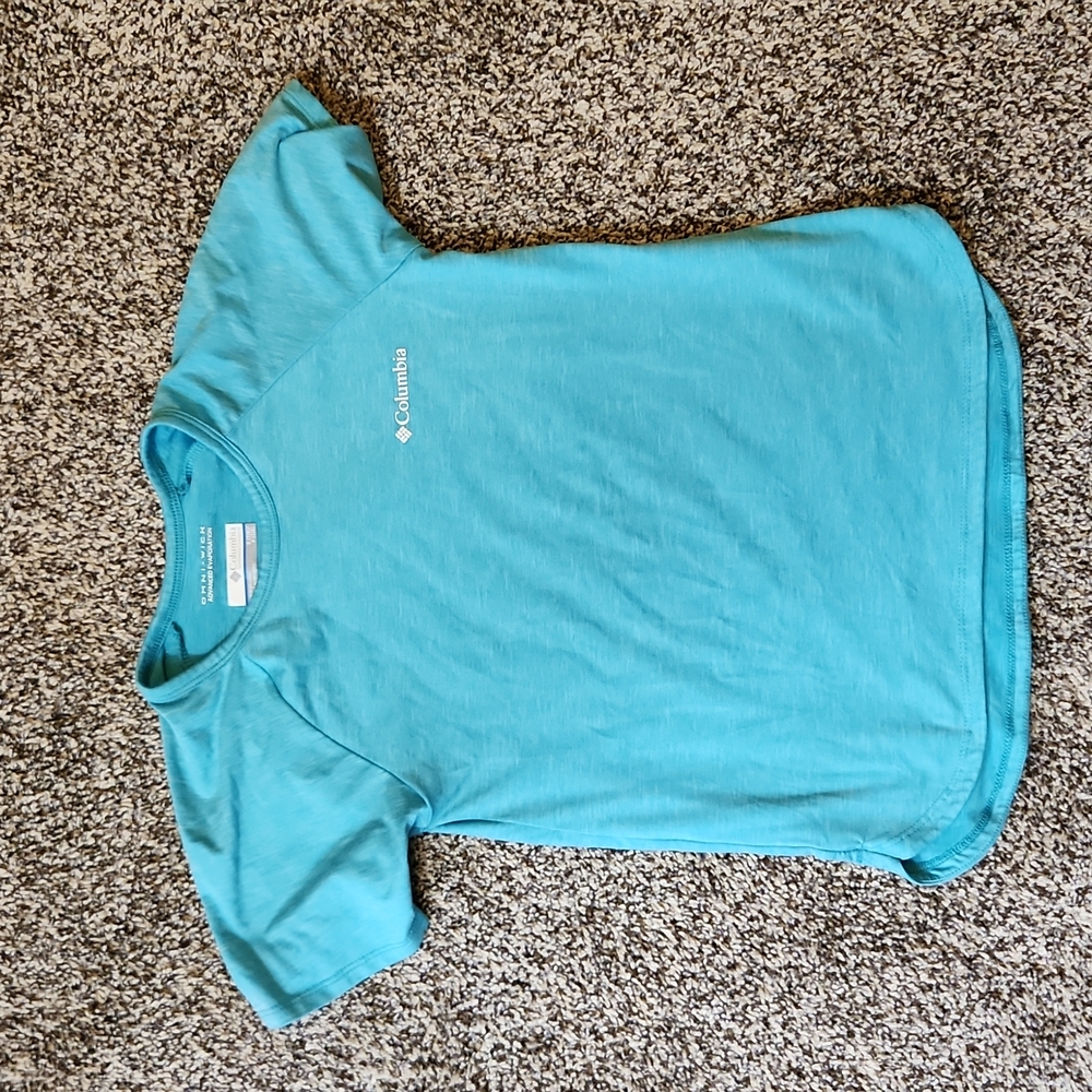 Girls Columbia shirt